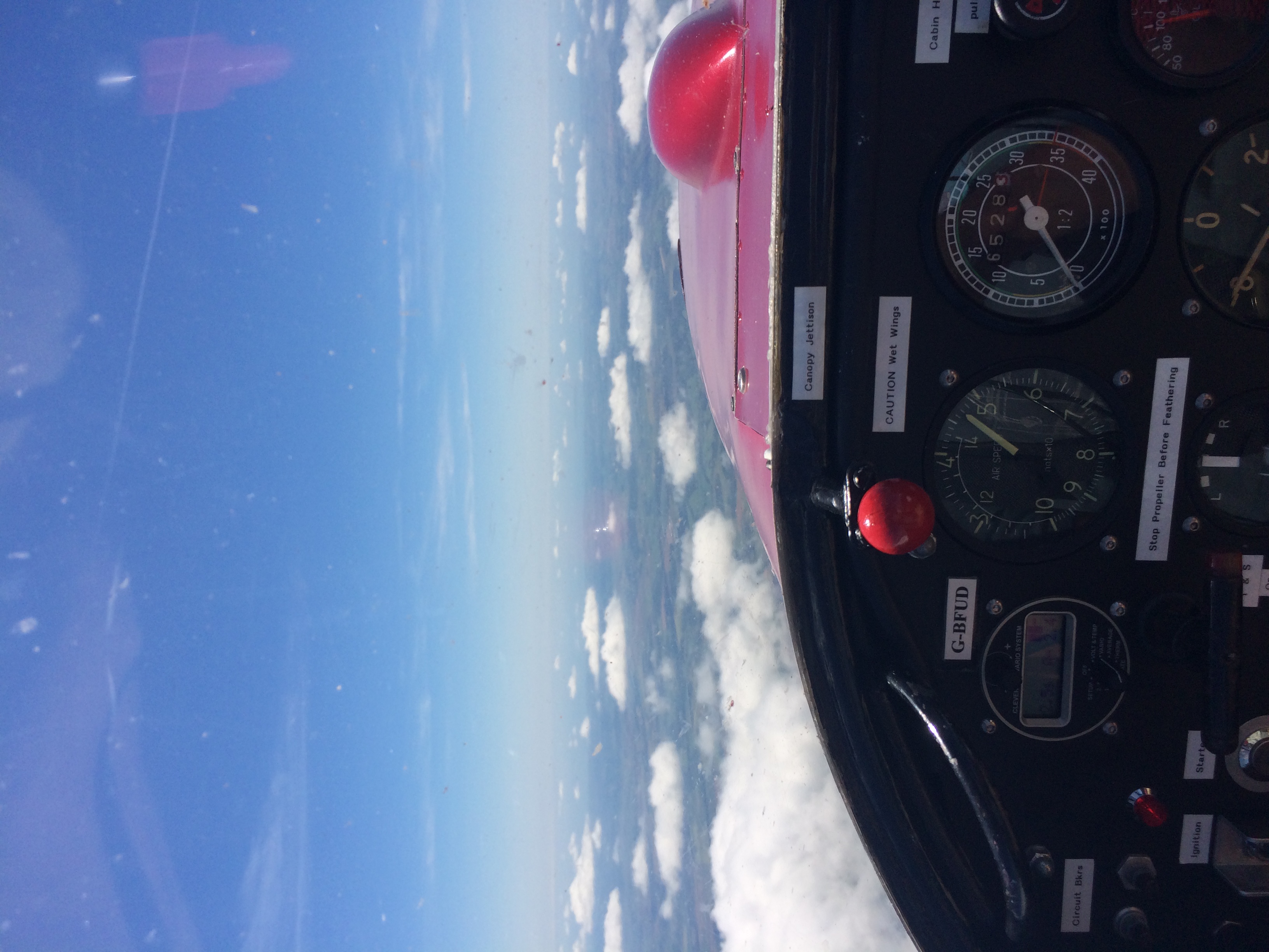 Flying lesson in a TMG